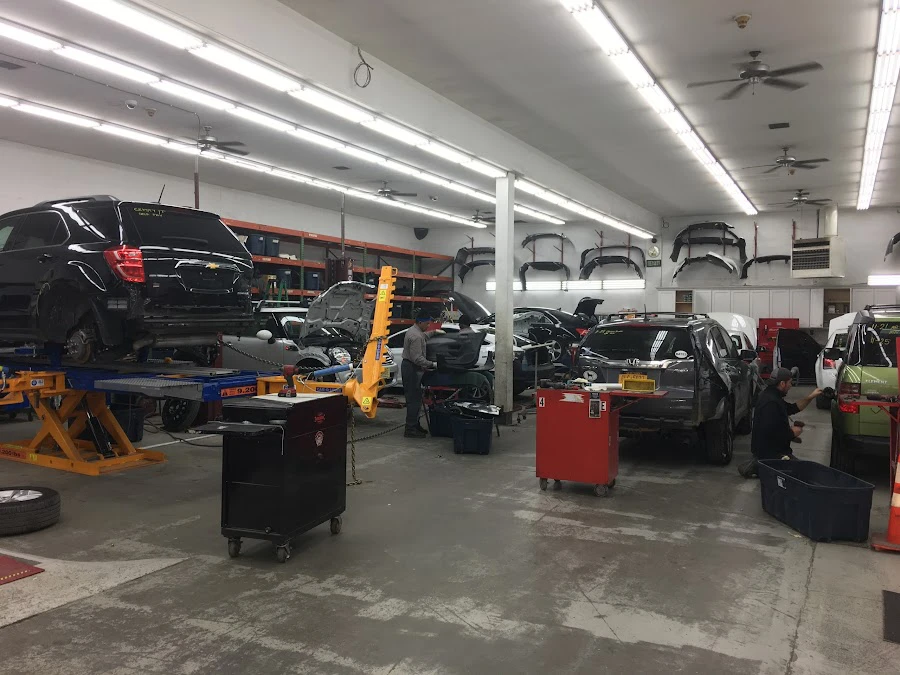 1 - 21 St Auto Body Inc