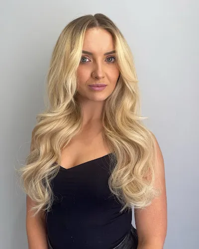 2 - 2612 Hair Studio