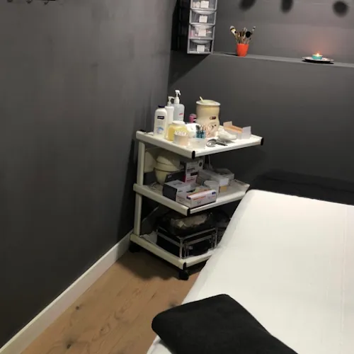 3 - 273 Creative Hair Studio