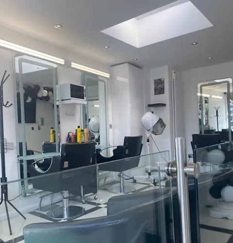 4 - 360 Beauty Salon