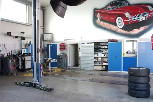 2 - 4 Wheels Performance Reifenservice Kfz Werkstatt