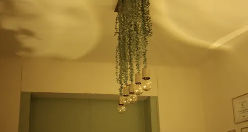 4 - 689 Nails Nagelstudio