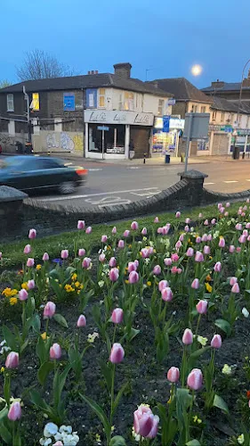 2 - A Star Barbershop