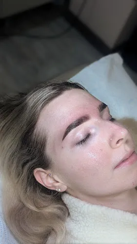 7 - A Studio hair and beauty