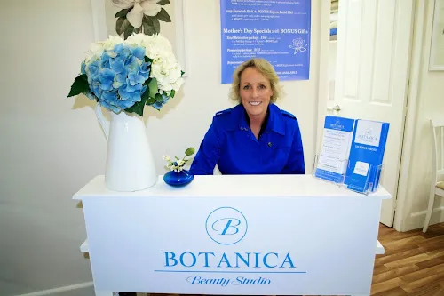 2 - Aarbi Hair And Beauty Salon