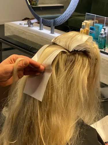 2 - Ad Astra Coiffeure