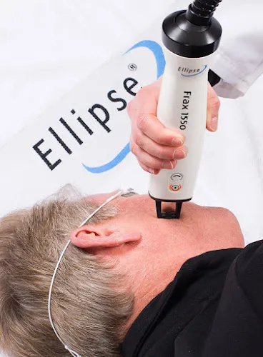 2 - Adonis Beauty Line