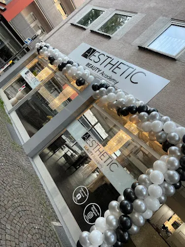 1 - Aesthetic Beauty & Hair