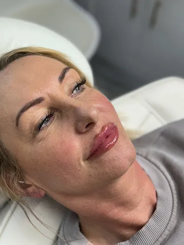 2 - Aesthetics with Kayleigh