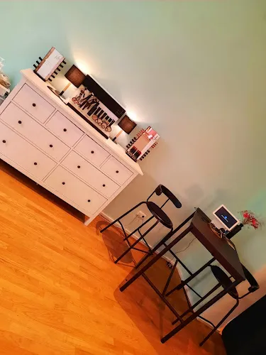 6 - African Beauty Salon WINTA Style