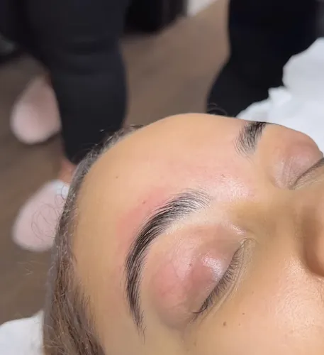 2 - Afro Beauty Centrea