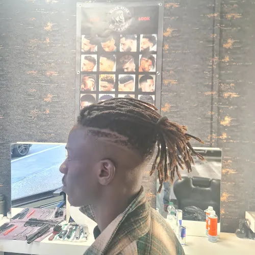 3 - Afro Shop / New Look karlsruhe/Braids/Dreadlocks/Rastazöpfe Afro-Frisuren