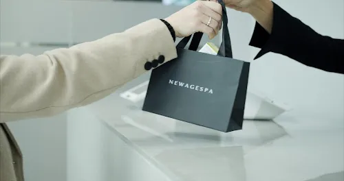 4 - Aisha beauty salon