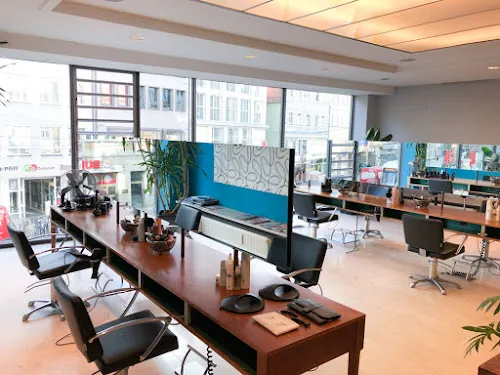 3 - Aketo friseur salon augsburg