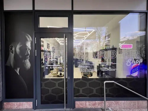 5 - Aki’s Barbershop