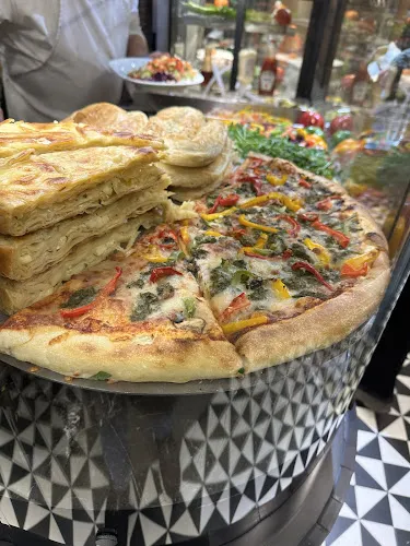 5 - Akse - Döner & Pizza