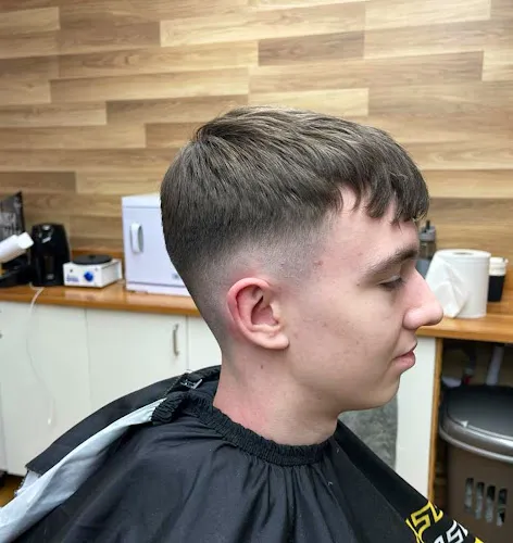 5 - Alan Barber Shop Turkish Style