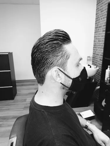 5 - Alans Cut Herren Friseur