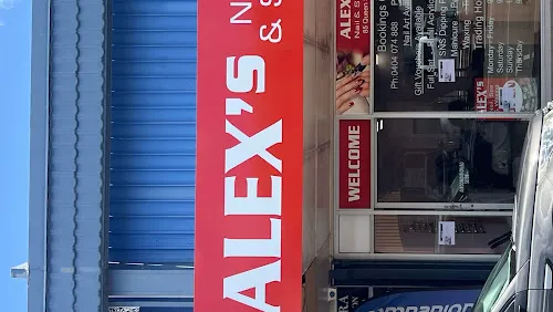 2 - Alex’s nails & spa