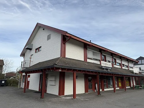 3 - Alisa J Wernersen eftf