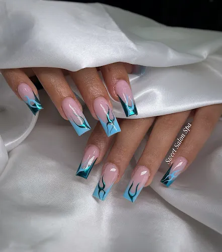 4 - Alizas Hair & Beauty