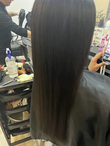 1 - ALMAHA BEAUTY SALON