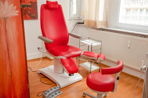 3 - Almas Beauty | Hair | Academy