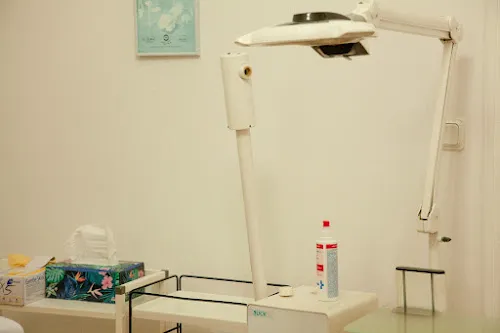 6 - Almas Beauty | Hair | Academy