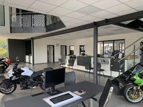 2 - AM Karosseriebau (Inh. Antunovic Marinko)