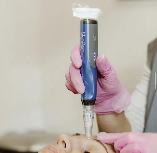 4 - Amber Cool Hair Salon