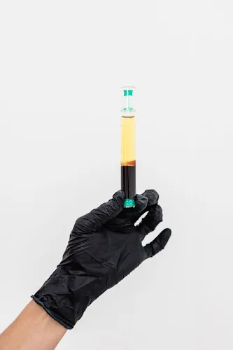 4 - Amiches Hair Salon