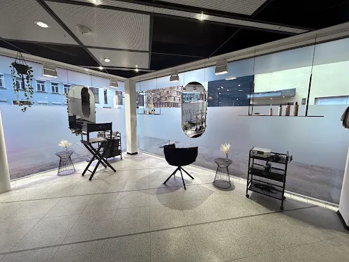 4 - 𝓟𝓻𝓮𝓽𝓽𝔂 𝓝𝓪𝓲𝓵𝓼 & 𝓢𝓹𝓪