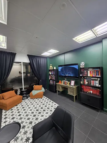 5 - Andreas Cut Above