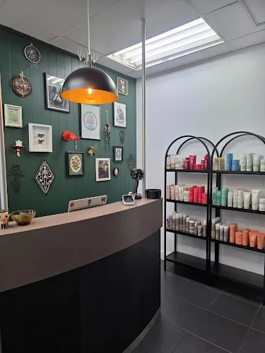 2 - Andreas Cut Above