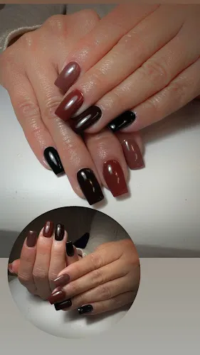 5 - Angelin De Carlo Salon