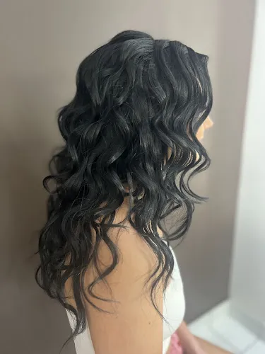 4 - Angies Hair Graphics