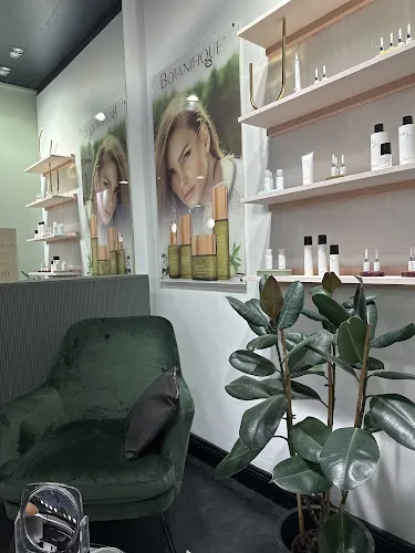 6 - Anils Barbershop