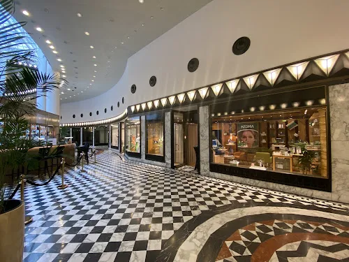 5 - Anils Barbershop