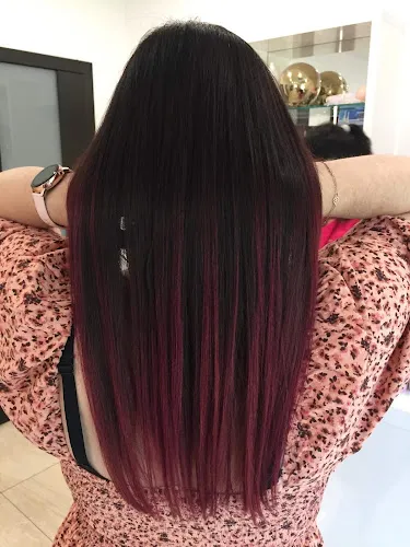 3 - Anna. Salon fryzjersko - kosmetyczny. Malec A.