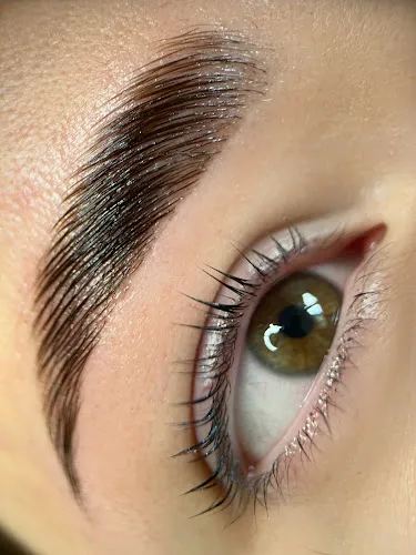 4 - Annettes Salon Limited