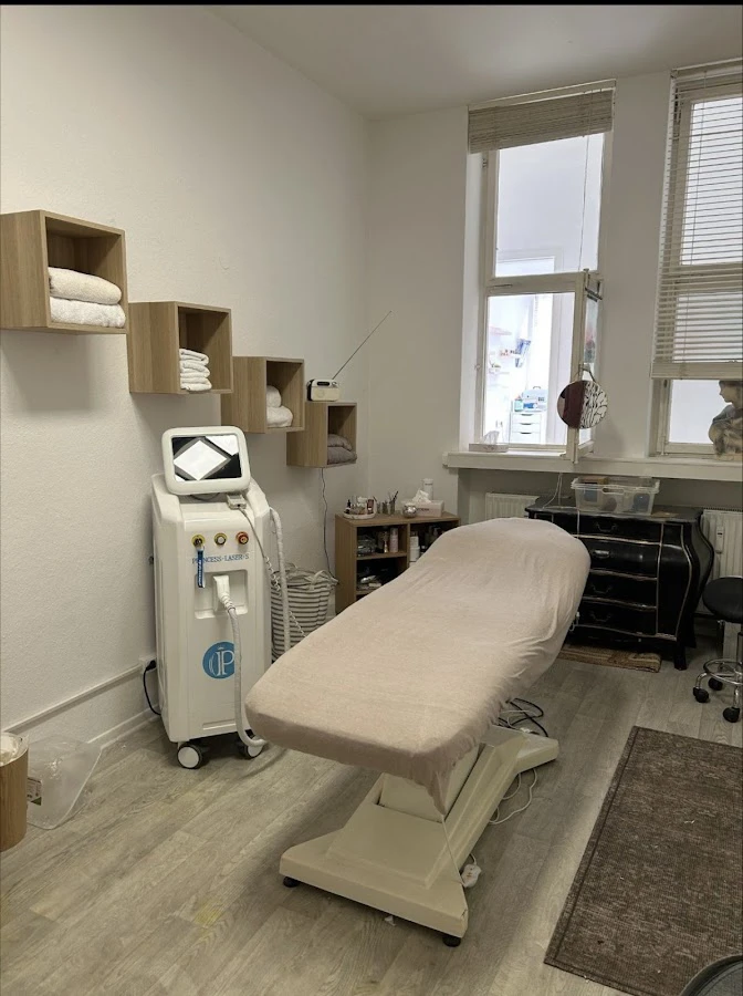 1 - Aphrodite Kosmetiksalon & Akademie