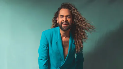 2 - Aquarius Hair Design