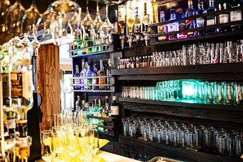 1 - Asia Bistro Trinh Phat