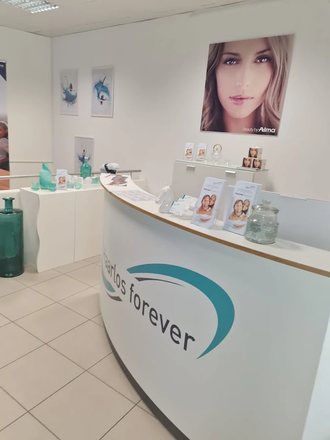 1 - ATIA S Hair Studio