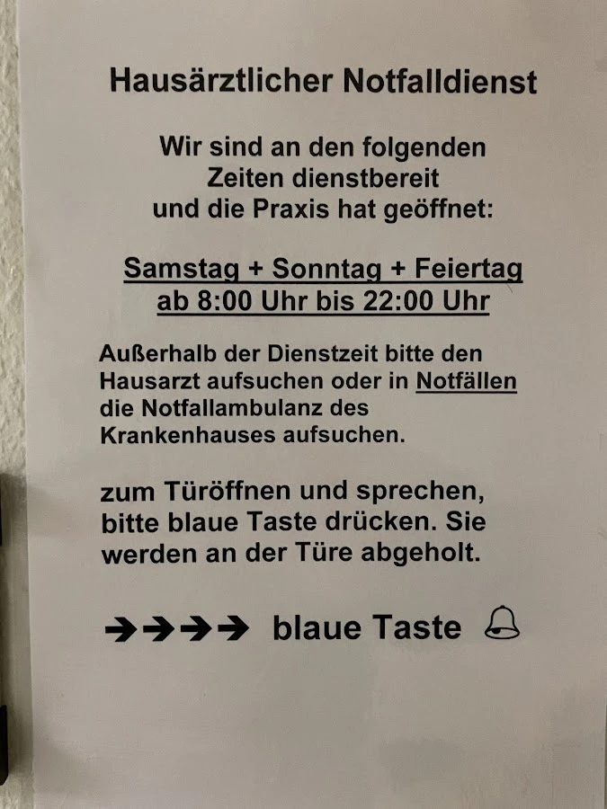 1 - Augenärztin Elena Kampf