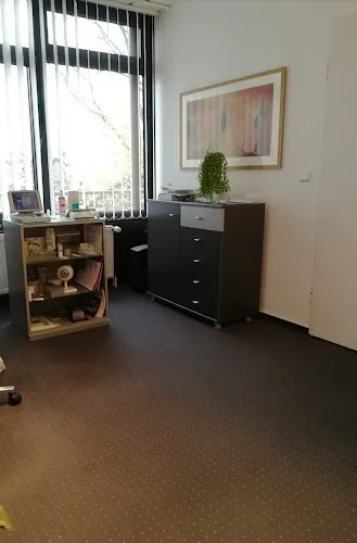 3 - Augenarztzentrum Rinteln - Dr. med. Andrea Mellinghoff