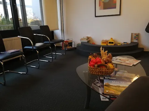 2 - Augenarztzentrum Rinteln - Dr. med. Andrea Mellinghoff