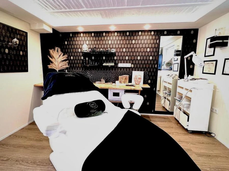 1 - AURA BEAUTY by Svetlana kosmetikstudio