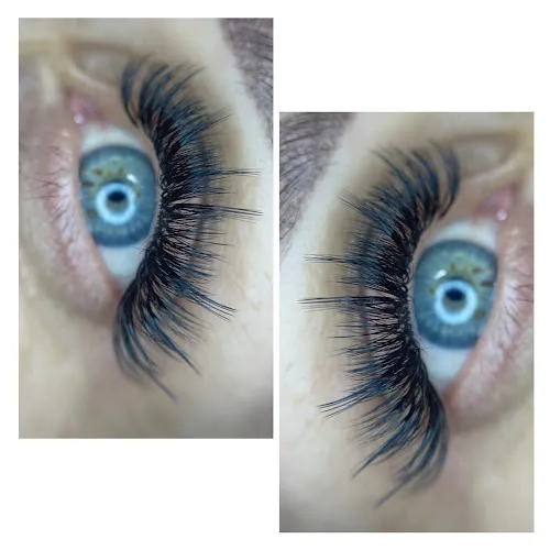 2 - Aura Beauty Launge