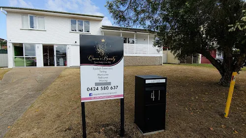 4 - Aura Beauty Launge